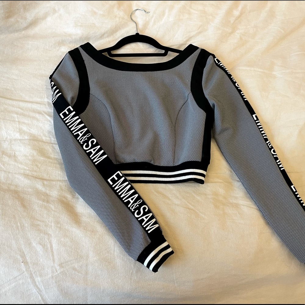 Emma & Sam Zipped Back Crop Tee